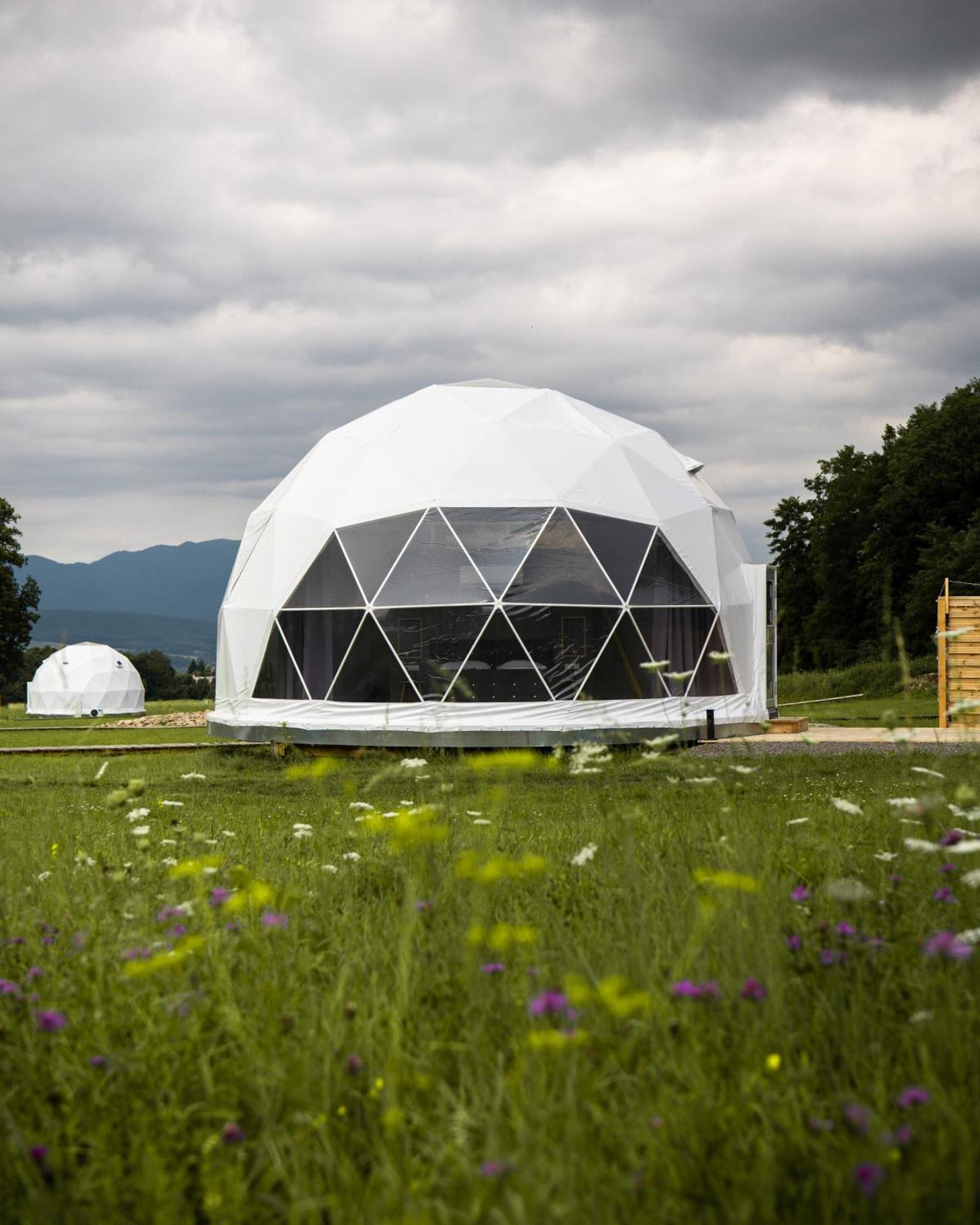 Glamping Resort Dolny Kamenec Ngoại thất bức ảnh